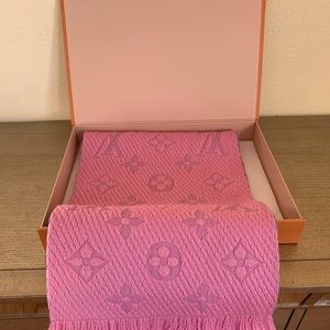 Louis Vuitton Scarf